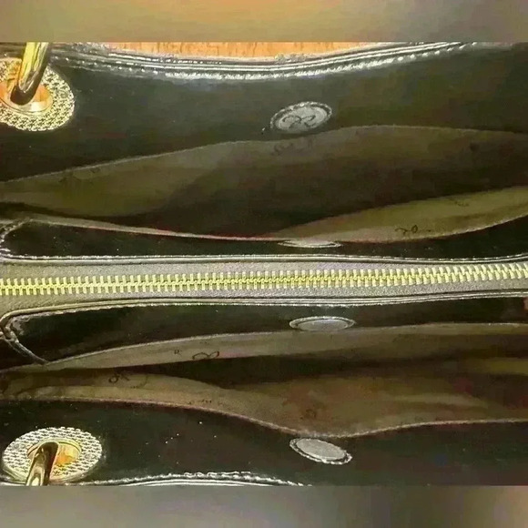 Rioni Italia Moda “The Lady” Quilted Signature Black Patent Leather Bag New! - Picture 10 of 16